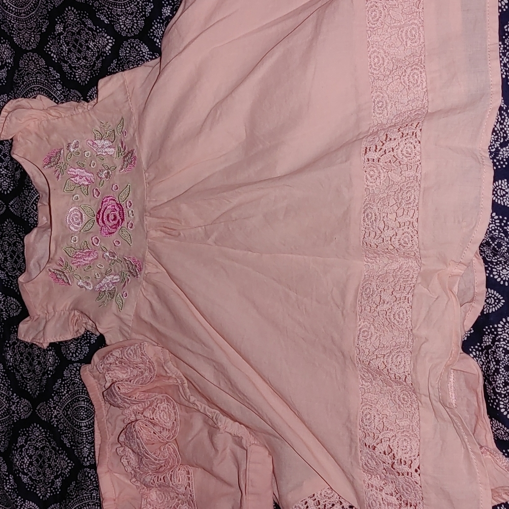 Gorgeous Catherine Malandrino Dress with matching bloomers. Size 6-9 mos.